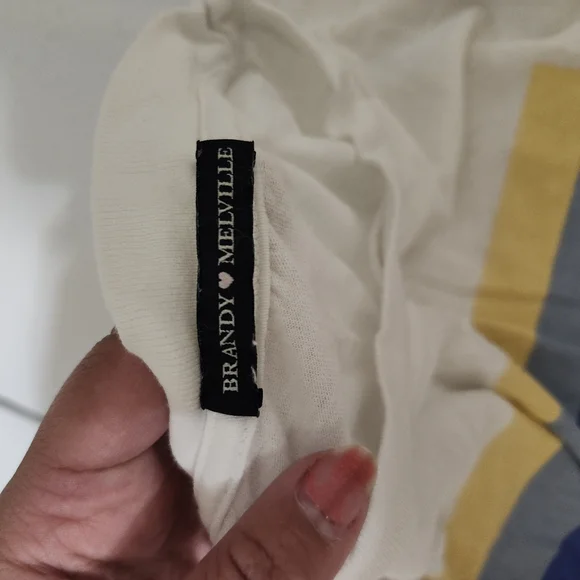 Brandy Melville Long Sleeve Biarritz France Tee - Picture 7 of 7